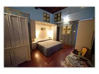 Relais Piazza Di Spagna 4*
